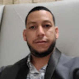 Meet your Posher, Carlos manuel